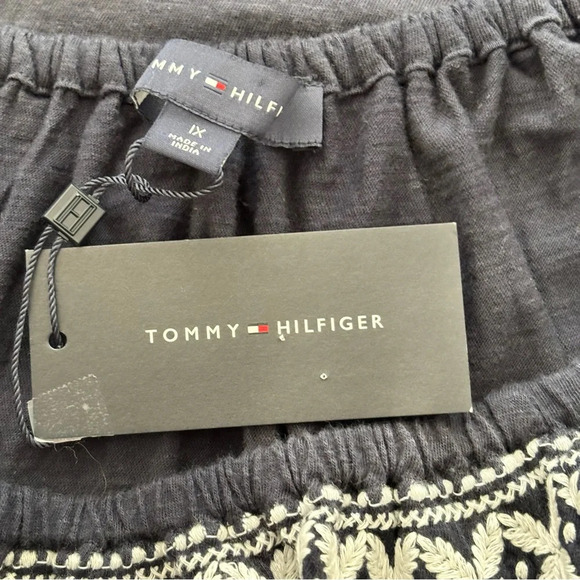 Tommy Hilfiger Floral Embroidered Off The Shoulder Top Peasant Boho Navy 1X NWT - Picture 11 of 14